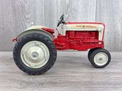 Ford 961 Powermaster NF Farm Set, Shed, 1/12, Hubley