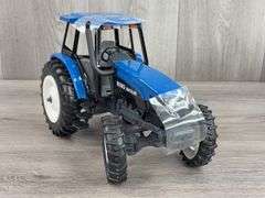 New Holland 8260 MFD, 1/16, 1997 NFTS, Toy Farmer