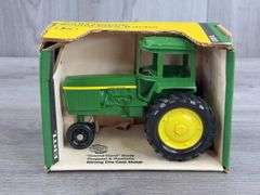 John Deere 4430 NF, 1/32, Ertl