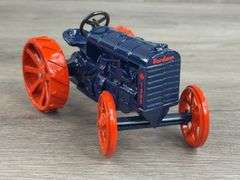 English Fordson, 1/16, 1990 Canadian Int. Farm Equipment Show