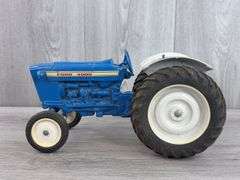 Ford 4000 WF, 1/12, Ertl, 3 PT., Missing Muffler