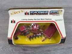 International 5088 WF Farm Set, 1/64, Ertl