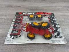 Versatile 256/276 4WD W/Accessories, 1/32, Scale Models
