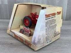 IH McCormick Farmall 350 NF, 1/16 & 1/64, Tractors Of The Past