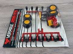 Versatile 256/276 4WD W/Accessories, 1/32, Scale Models