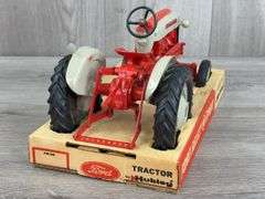 Ford 961 Select-O-Speed WF, 1/12, Hubley, 3 PT.