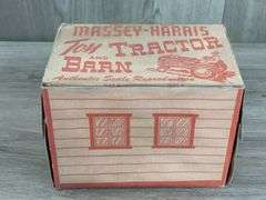 Massey Harris 44 NF W/Driver, Box Is Barn, 1/16, King