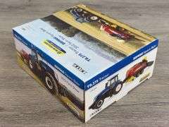 New Holland T8.275 & BB9060 Square Baler, 1/64
