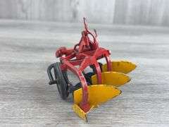 Massey Harris 3 Bottom Plow, 1/20, Reuhl, Original Box