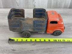 Structo Toys Wind Up Truck, 13”