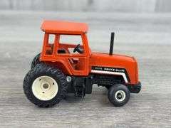 Deutz-Allis WF 8070’s, Case International 3294 MFD, 1/64