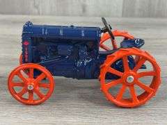 English Fordson, 1/16, 1990 Canadian Int. Farm Equipment Show