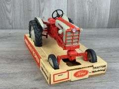 Ford 961 Select-O-Speed WF, 1/12, Hubley, 3 PT.