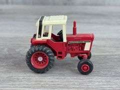 International 1086 WF, Case IH 2594 WF W/Loader & Ford 9700, 1/64