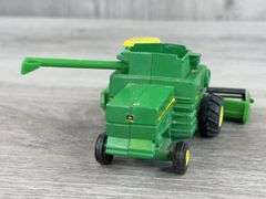 John Deere Turbo & International Combines, 1/64, Ertl