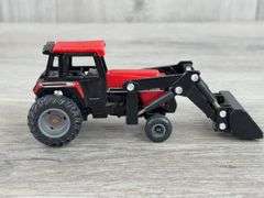 International 1086 WF, Case IH 2594 WF W/Loader & Ford 9700, 1/64
