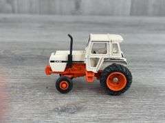 2 Case 2590 WF & 1 Agri King, 1/64, Ertl