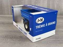 J&M Manufacturing 875 Grain Cart, 1/32, Ertl