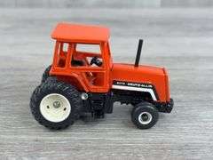 Deutz-Allis WF 8070’s, Case International 3294 MFD, 1/64