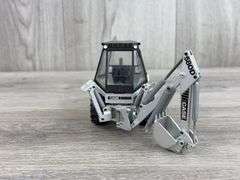 Case 580D Construction King Backhoe/Loader, 1/35