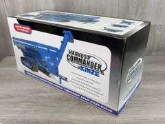 Kinze 1050 Sof-Trak Harvest Commander Grain Wagon, 1/16