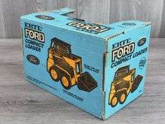Ford CL25 Compact Loader, 1/16, Ertl
