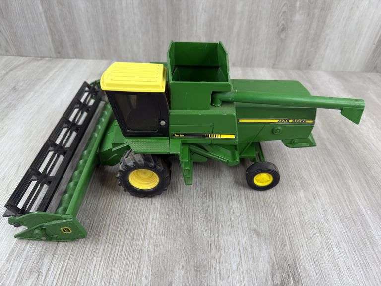 John Deere Titan Turbo Combine, 1/24, Ertl