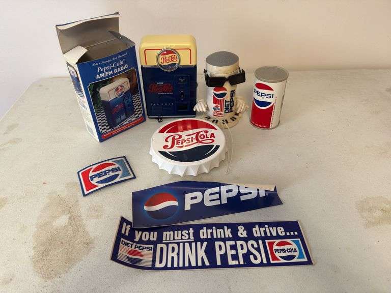 Pepsi-Cola & Diet Pepsi AM/FM Radios, Stickers & Patch