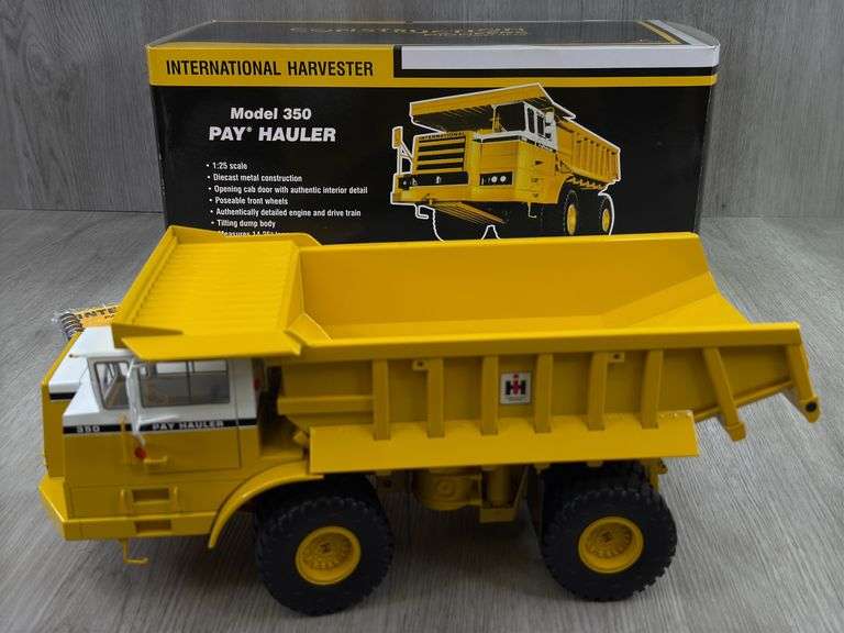 International 350 Pay Hauler, 1/25, First Gear