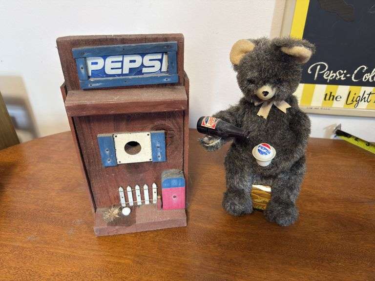 Pepsi-Cola Bear & Wood Cabin