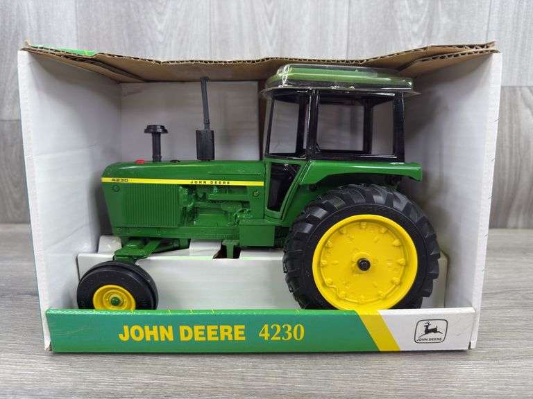 John Deere 4230 WF, 1/16, 1999 Collector’s Edition