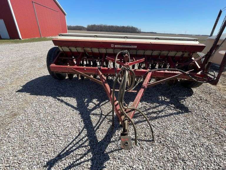 International 10 Wheel Grain Drill