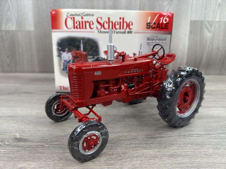 IH McCormick Farmall 400 WF, 1/16, Claire Scheibe Memorial
