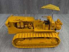 Caterpillar D9 Track-Type Tractor, 1/25, First Gear