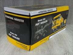 International 350 Pay Hauler, 1/25, First Gear