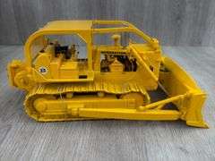 International TD-25 Crawler W/Sweep ROPS & Winch, 1/25