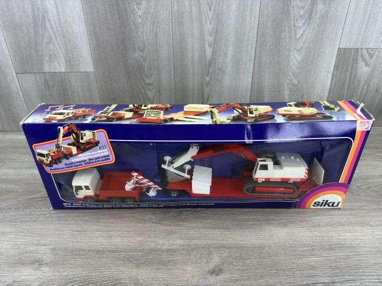 MAN Lorry W/Trailer & Menck M500H Excavator, 1/55, Siku