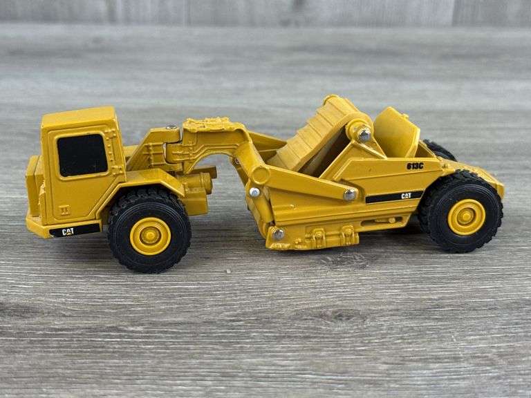 Caterpillar 613C Elevating Scraper, 1/64, Ertl