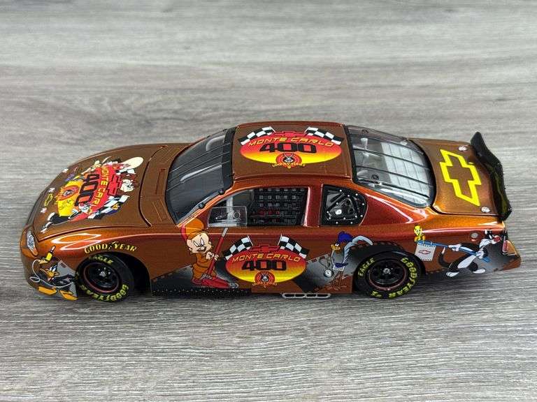 Event Car Looney Tunes 2001 Monte Carlo Stock Car, 1/24, Limited Edition, 1 Of 9,504, Action, Monte Carlo 400