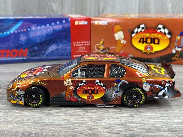 Event Car Looney Tunes 2001 Monte Carlo Stock Car, 1/24, Limited Edition, 1 Of 9,504, Action, Monte Carlo 400