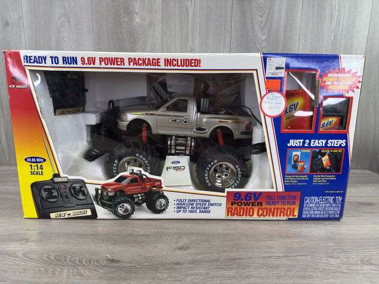 Ford F150 XLT 4x4 RC Truck, 1/14, New Bright Quality Toys