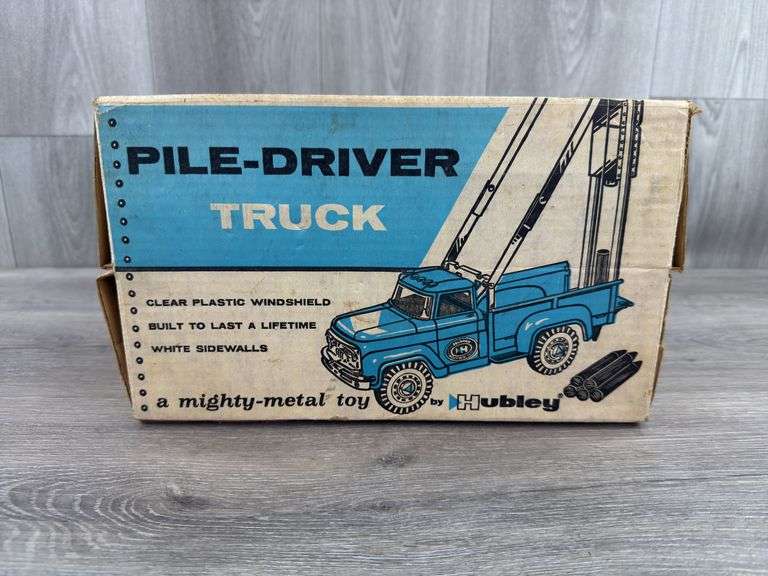 Hubley Mighty-Metal Pile-Driver Truck, 13” Long