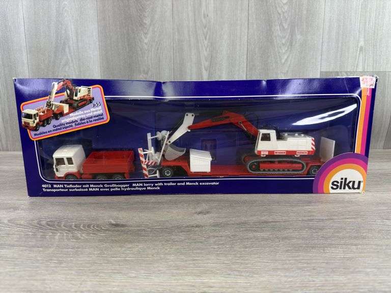 MAN Lorry W/Trailer & Menck M500H Excavator, 1/55, Siku