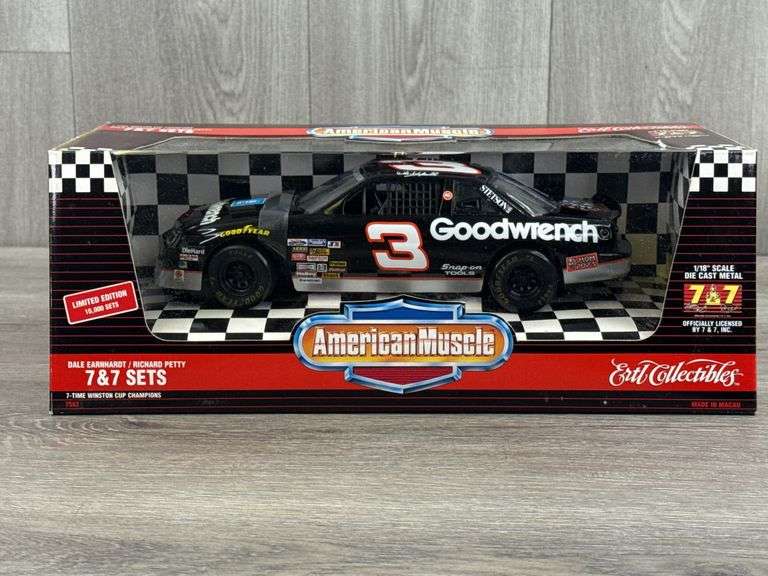Dale Earnhardt Sr. #3 Goodwrench 7 & 7 Sets Stock Car, 1/18, American Muscle, Ertl Collectibles, Limited Edition, 10,000 Sets
