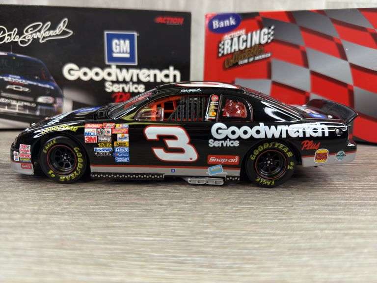 Dale Earnhardt LE #3 GM Goodwrench Service Plus 25th Anniversary 1999 Monte Carlo 124 Die Cast Car