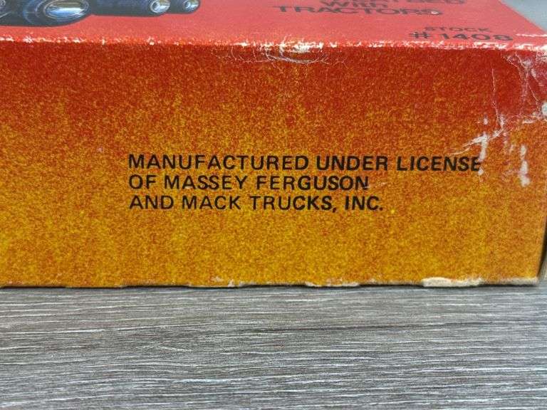 Mack Massey Ferguson Flatbed W/2-2775 WF Tractors, 1/64, Ertl