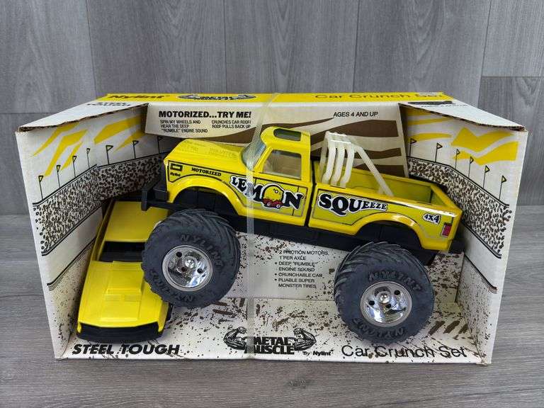 Lemon Squeeze Monster Truck Car Crunch Set, 12” Long