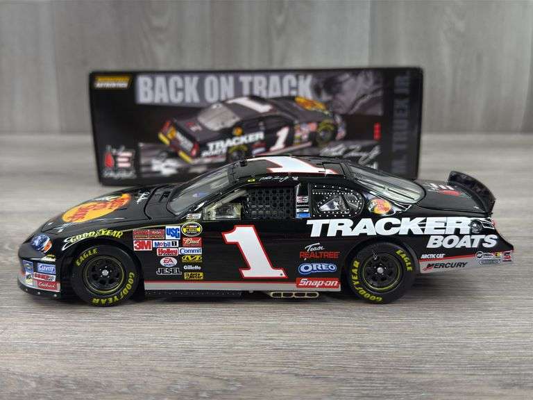 Martin Truex Jr. #1 Bass Pro Shops/3 Days Of Dale 2006 Monte Carlo SS Stock Car, 1/24, Limited Edition, 1 Of 3,504, Back On Track, Our Salute To A Legend-Dale Earnhardt, Motorsports Authentics