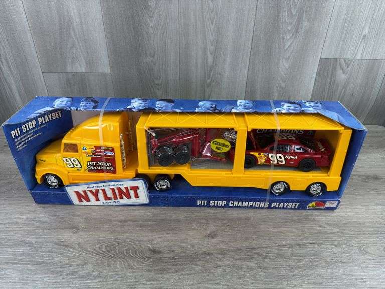 Pit Stop Champions Playset, 24 1/2” Long, Nylint