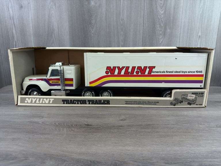 Nylint Tractor Trailer, 28” Long, Nylint